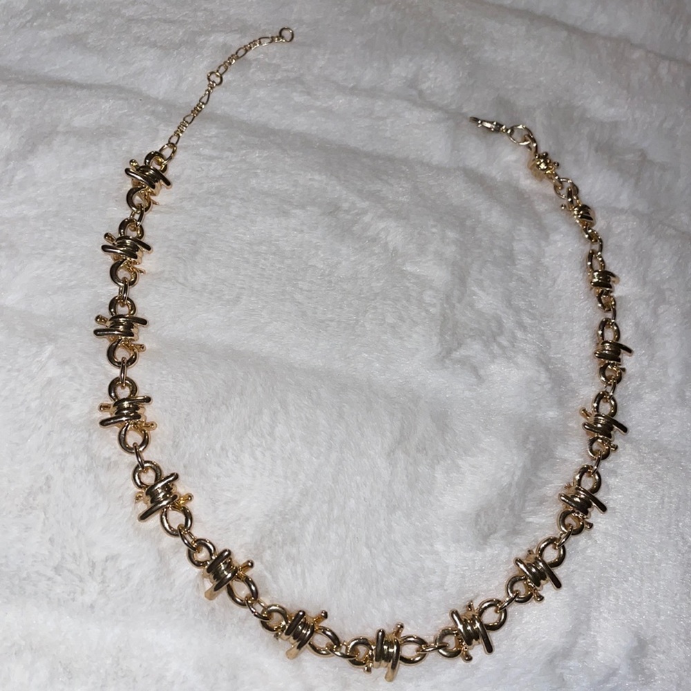 Choker. Worn once